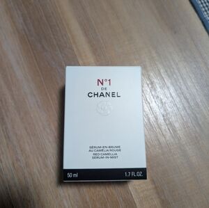 Chanel No 1 Red Camellia Serum-in-mist